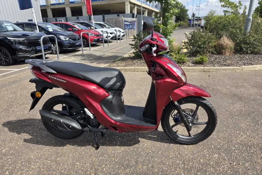 Vehicle Image - 1
