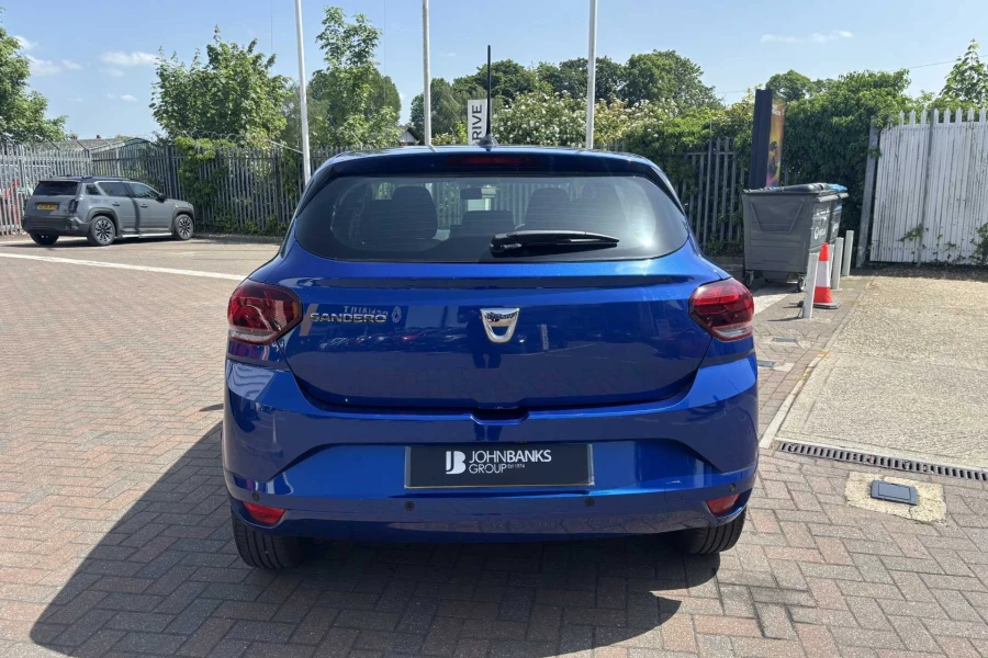Vehicle Image - 2