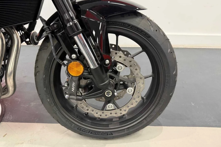 Vehicle Image - 3