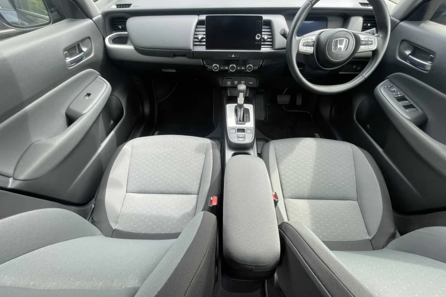 Vehicle Image - 3