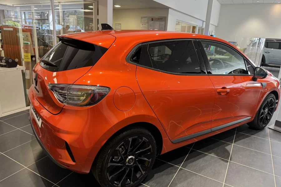 Vehicle Image - 2