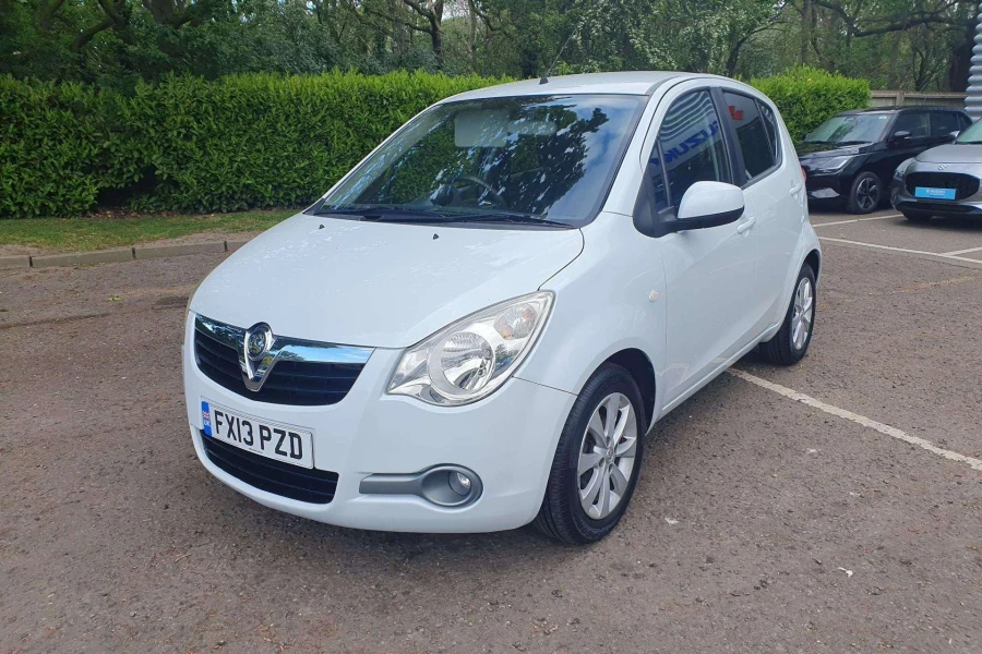 Vehicle Image - 2