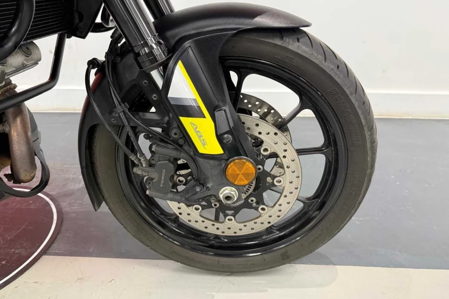 Vehicle Image - 3