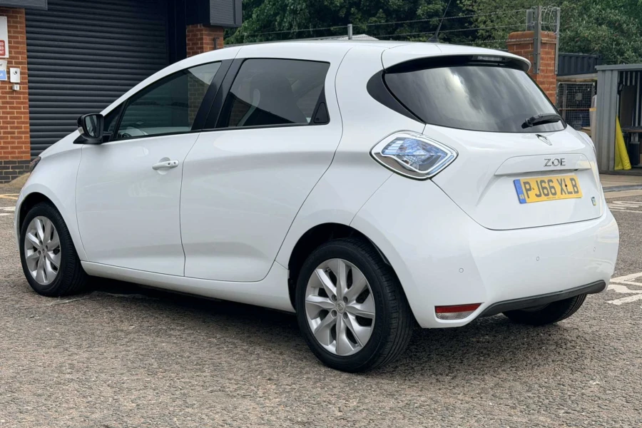 Vehicle Image - 2
