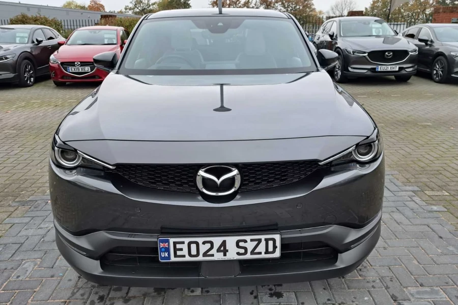 Vehicle Image - 1
