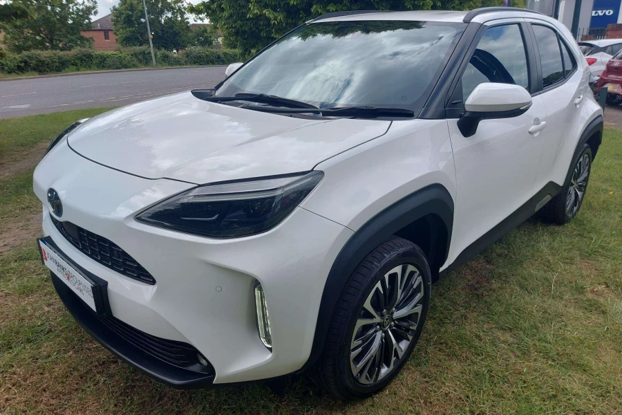 Vehicle Image - 2
