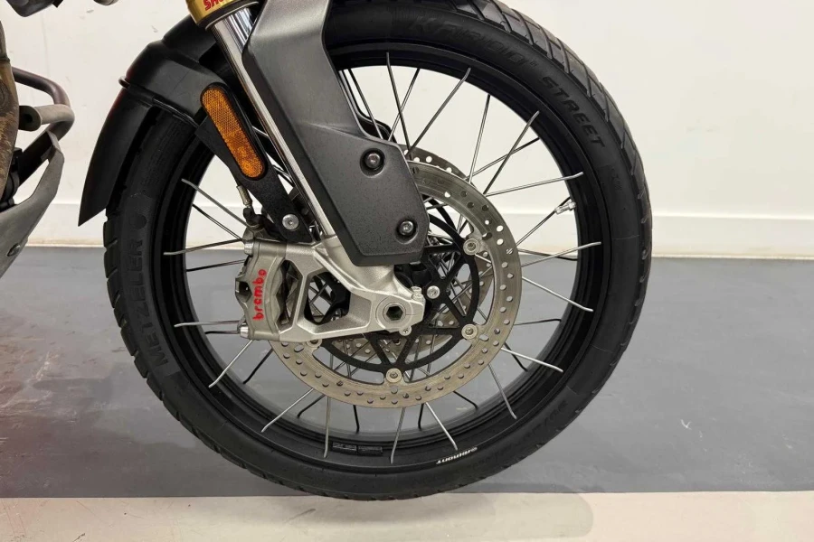Vehicle Image - 3