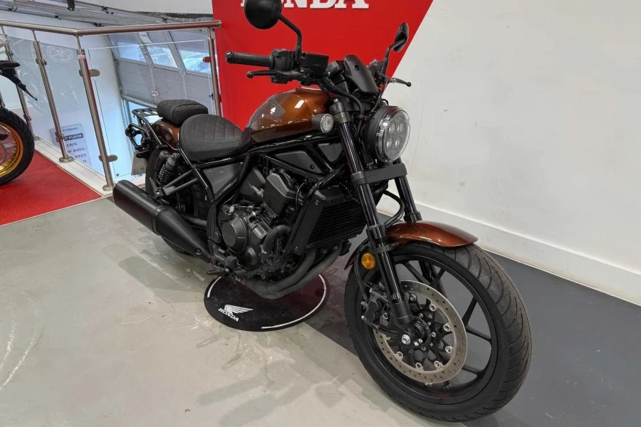 Vehicle Image - 1