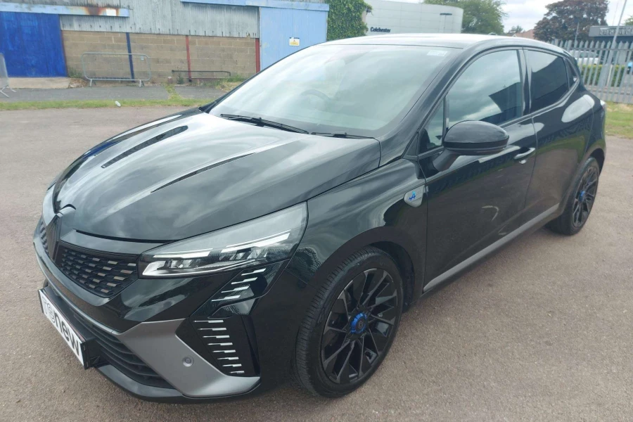 Vehicle Image - 2