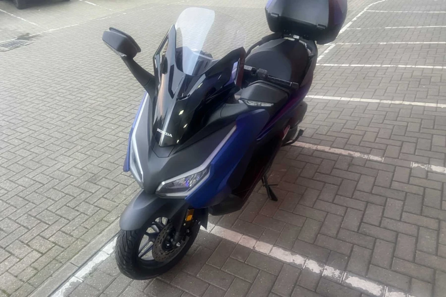 Vehicle Image - 3