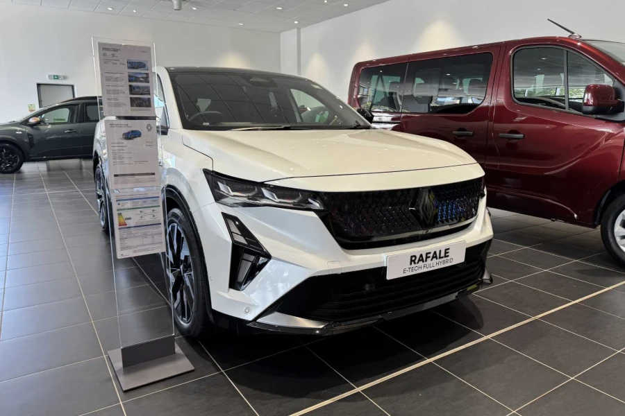 Vehicle Image - 1