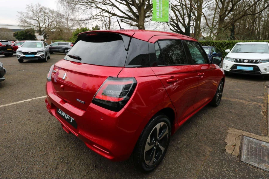 Vehicle Image - 3