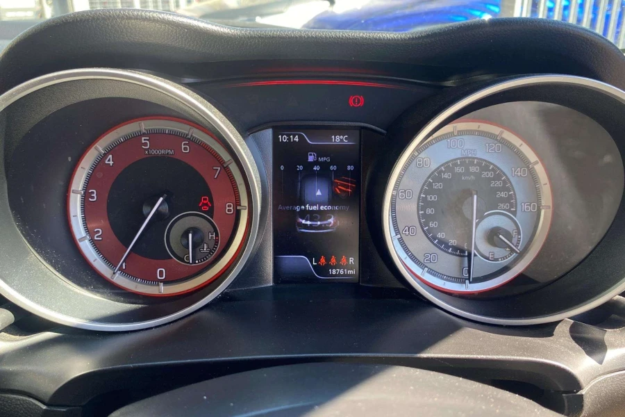 Vehicle Image - 3