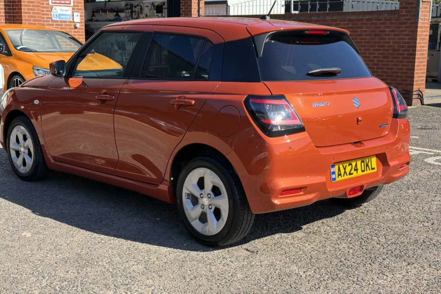 Vehicle Image - 2