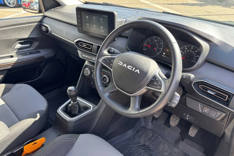 Vehicle Image - 3