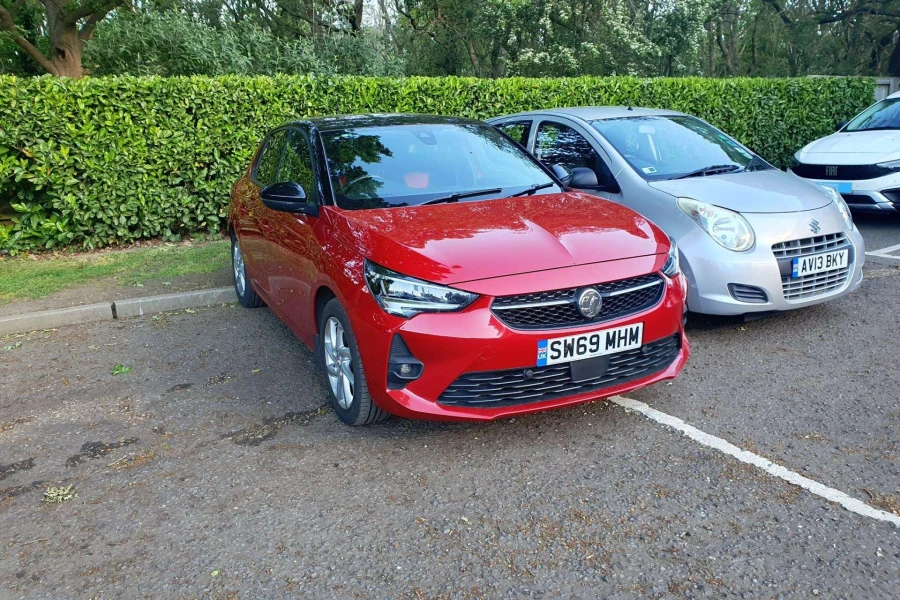 Vehicle Image - 0