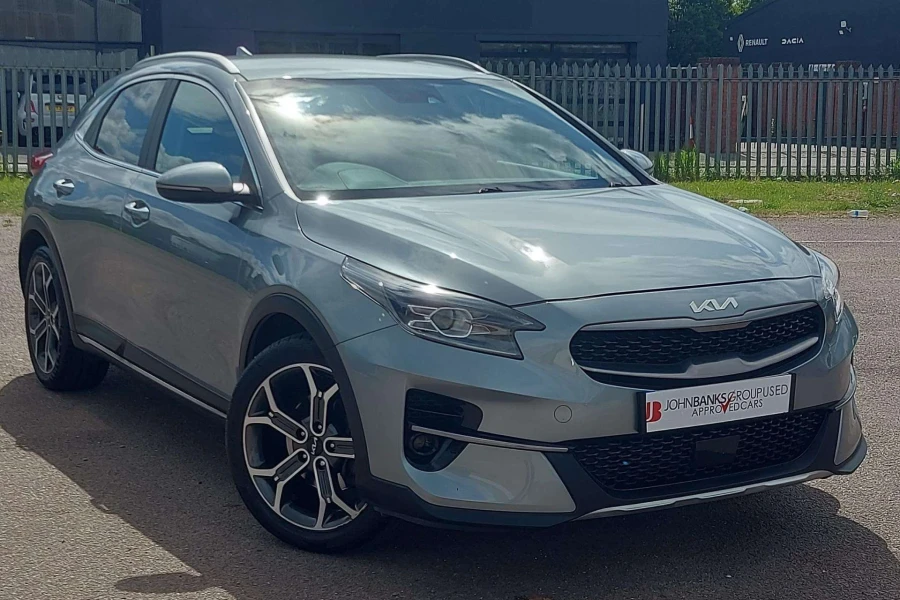 Vehicle Image - 0