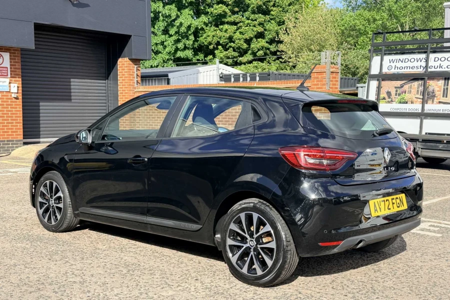 Vehicle Image - 2