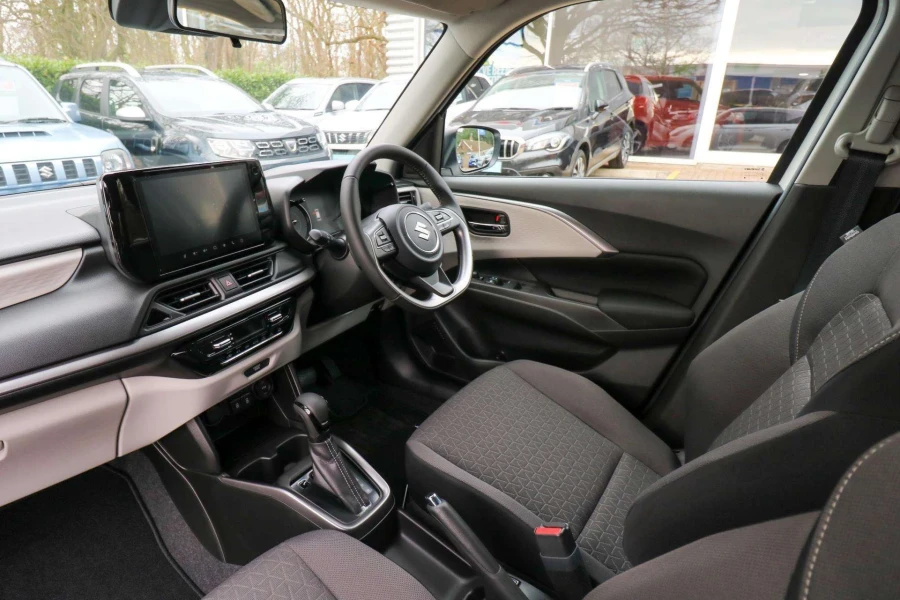 Vehicle Image - 3