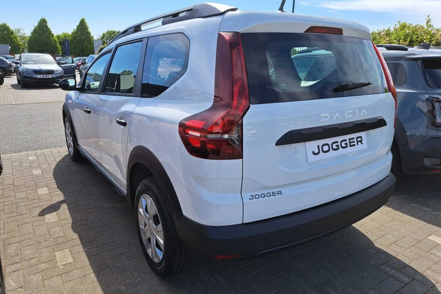 Vehicle Image - 3