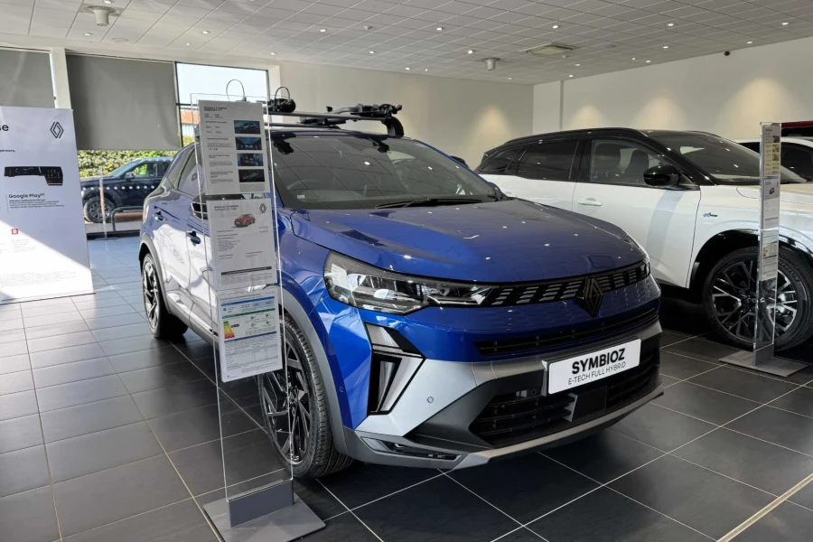 Vehicle Image - 1