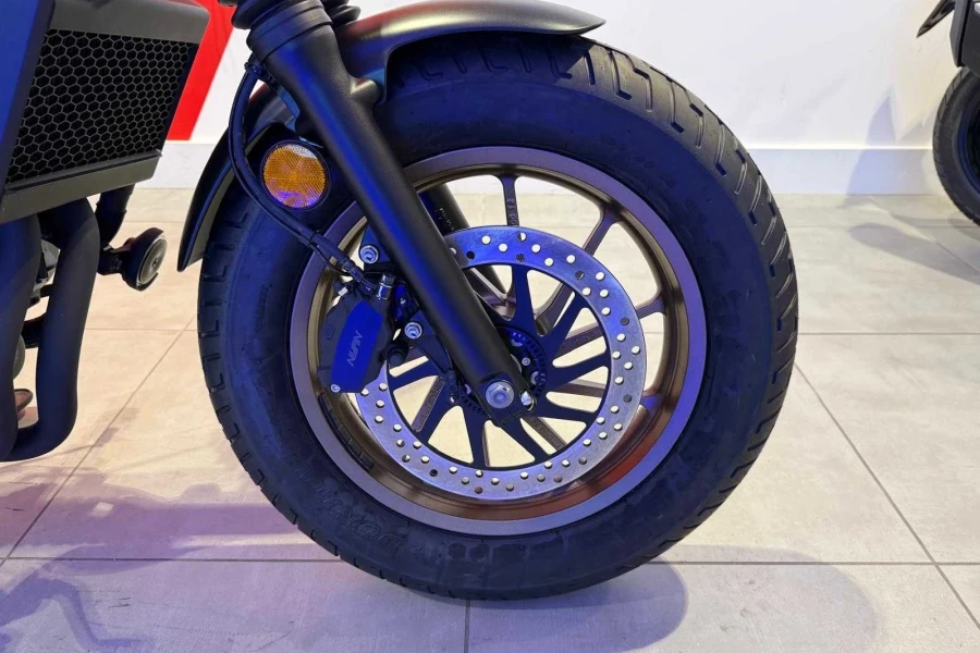 Vehicle Image - 3