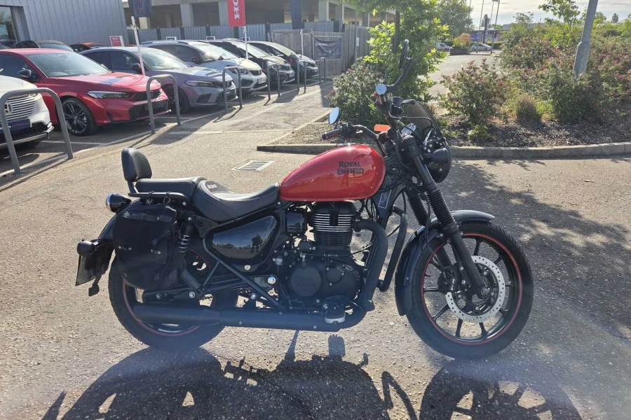 Vehicle Image - 1
