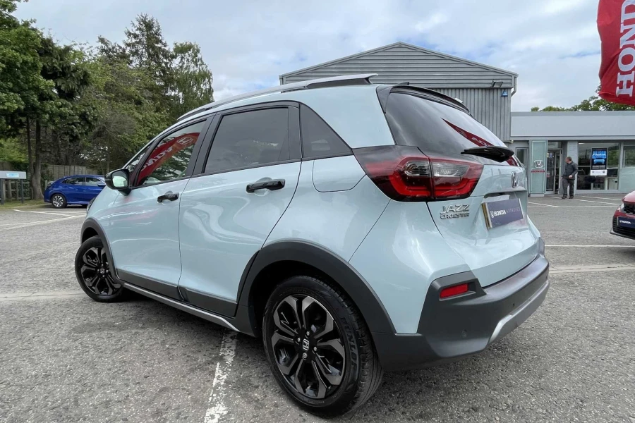 Vehicle Image - 2