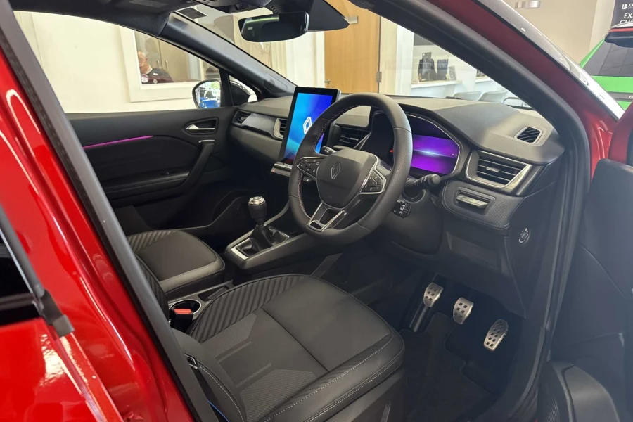 Vehicle Image - 2