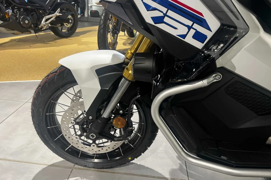 Vehicle Image - 1