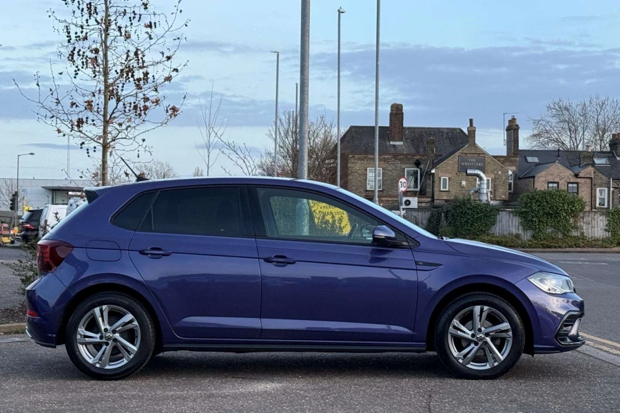 Vehicle Image - 2