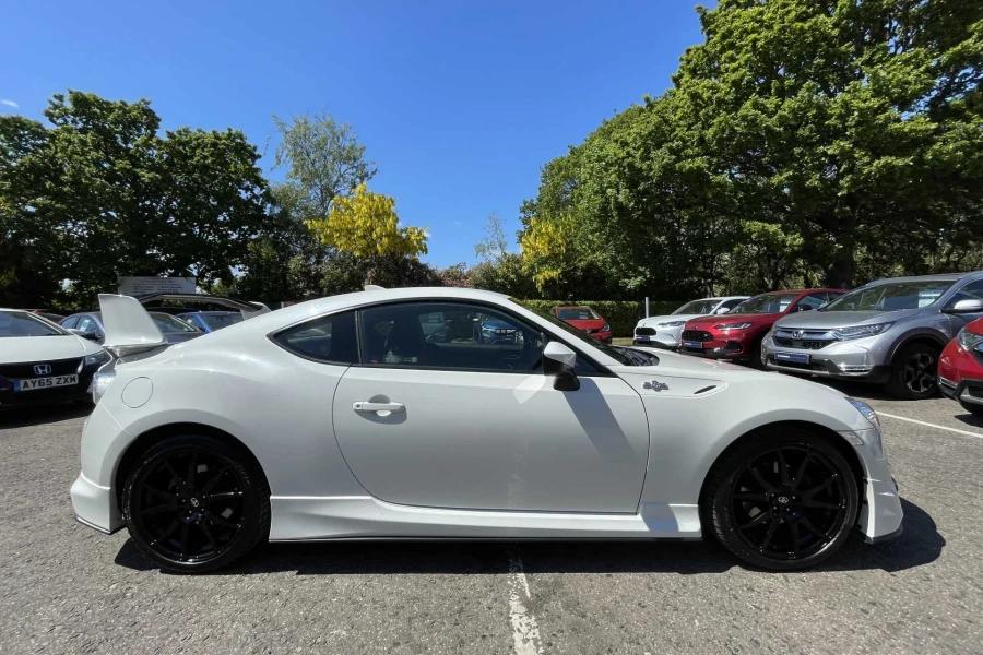 Vehicle Image - 2