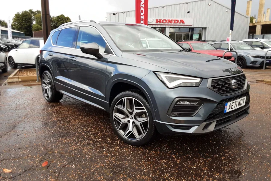 Vehicle Image - 0