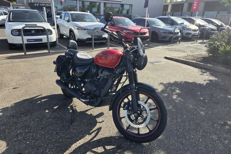 Vehicle Image - 0