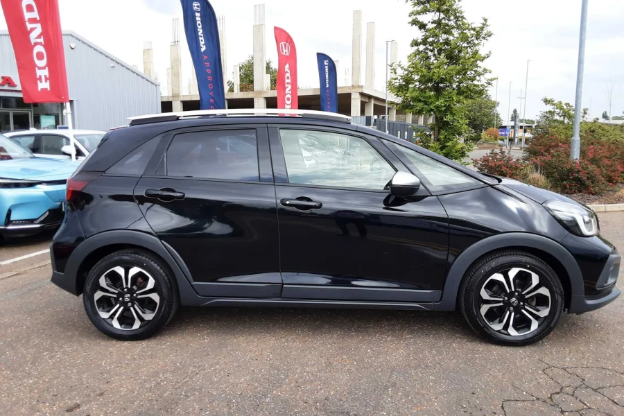 Vehicle Image - 3