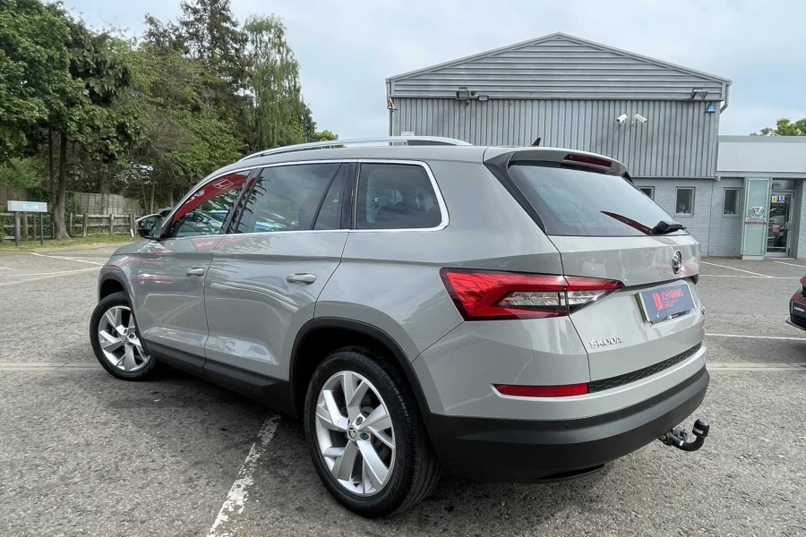 Vehicle Image - 2