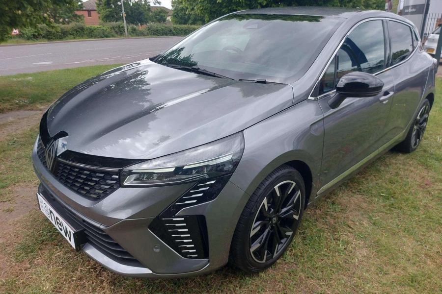 Vehicle Image - 2