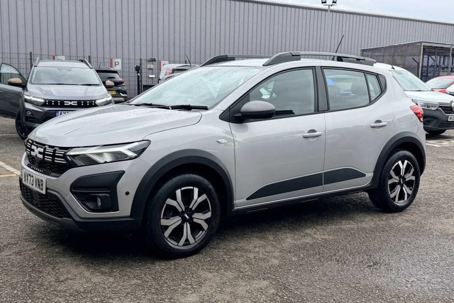 Vehicle Image - 1