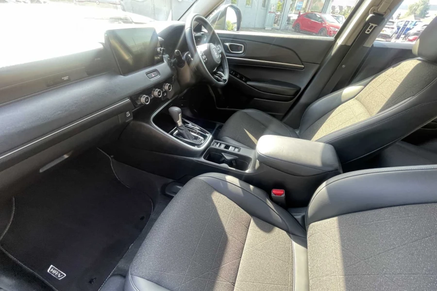 Vehicle Image - 1