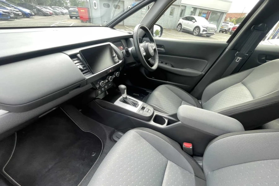 Vehicle Image - 1