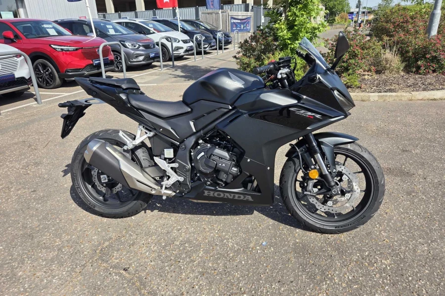 Vehicle Image - 1