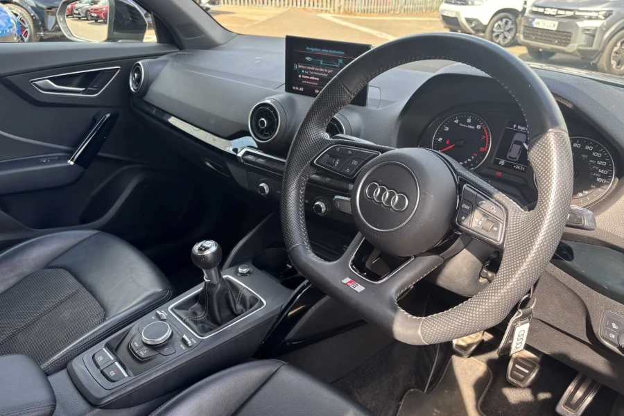 Vehicle Image - 3