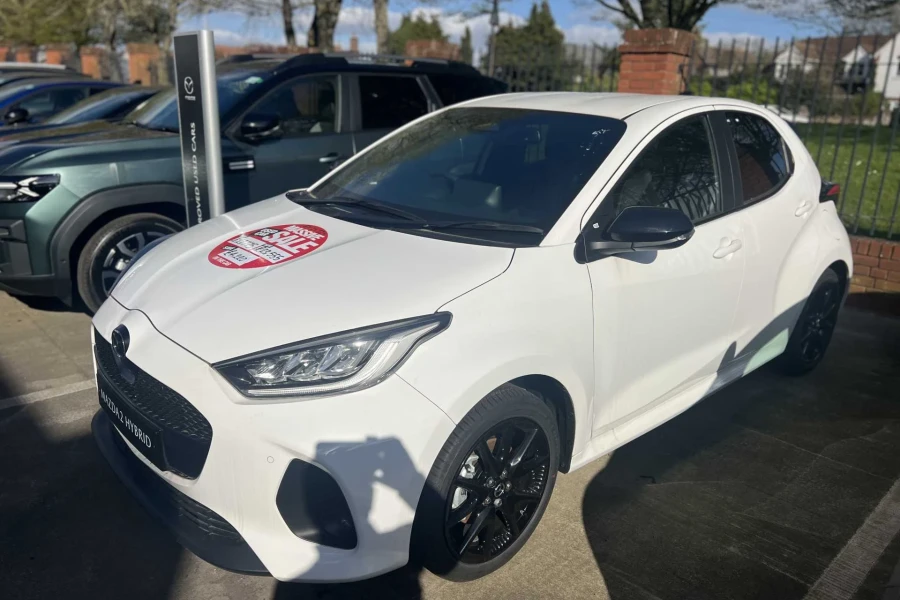 Vehicle Image - 0