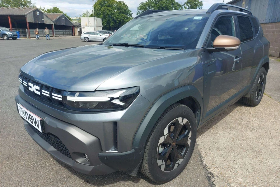 Vehicle Image - 3