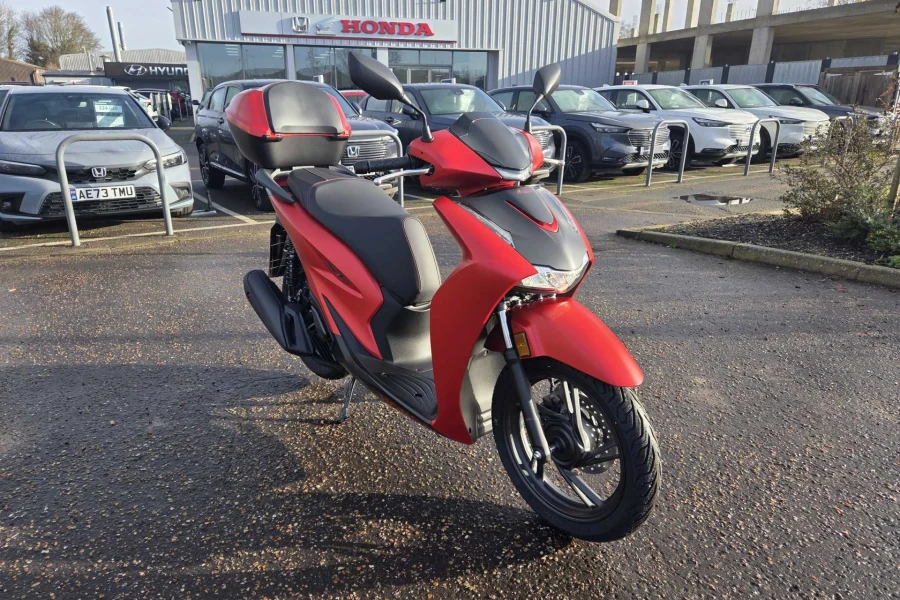 Vehicle Image - 0