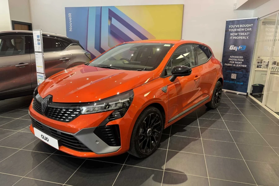 Vehicle Image - 0
