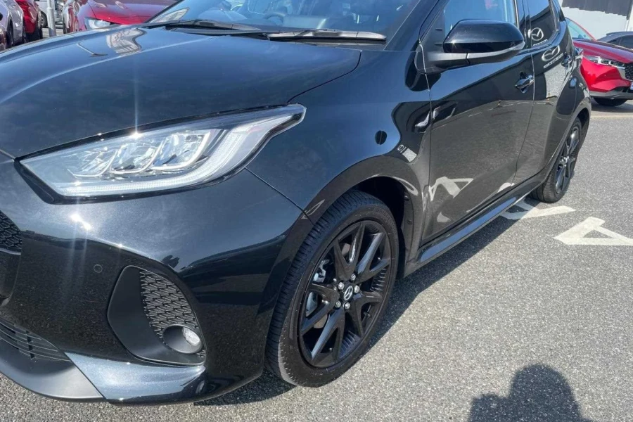 Vehicle Image - 2