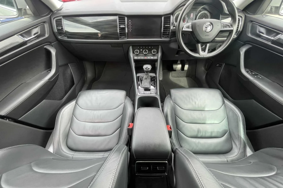 Vehicle Image - 3