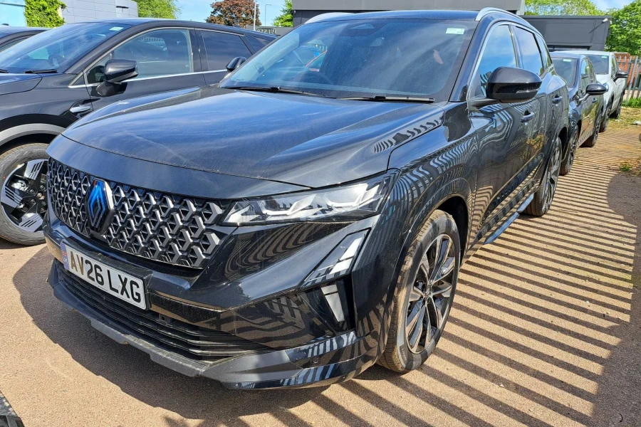 Vehicle Image - 0