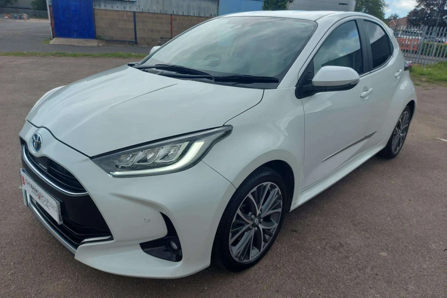 Vehicle Image - 2